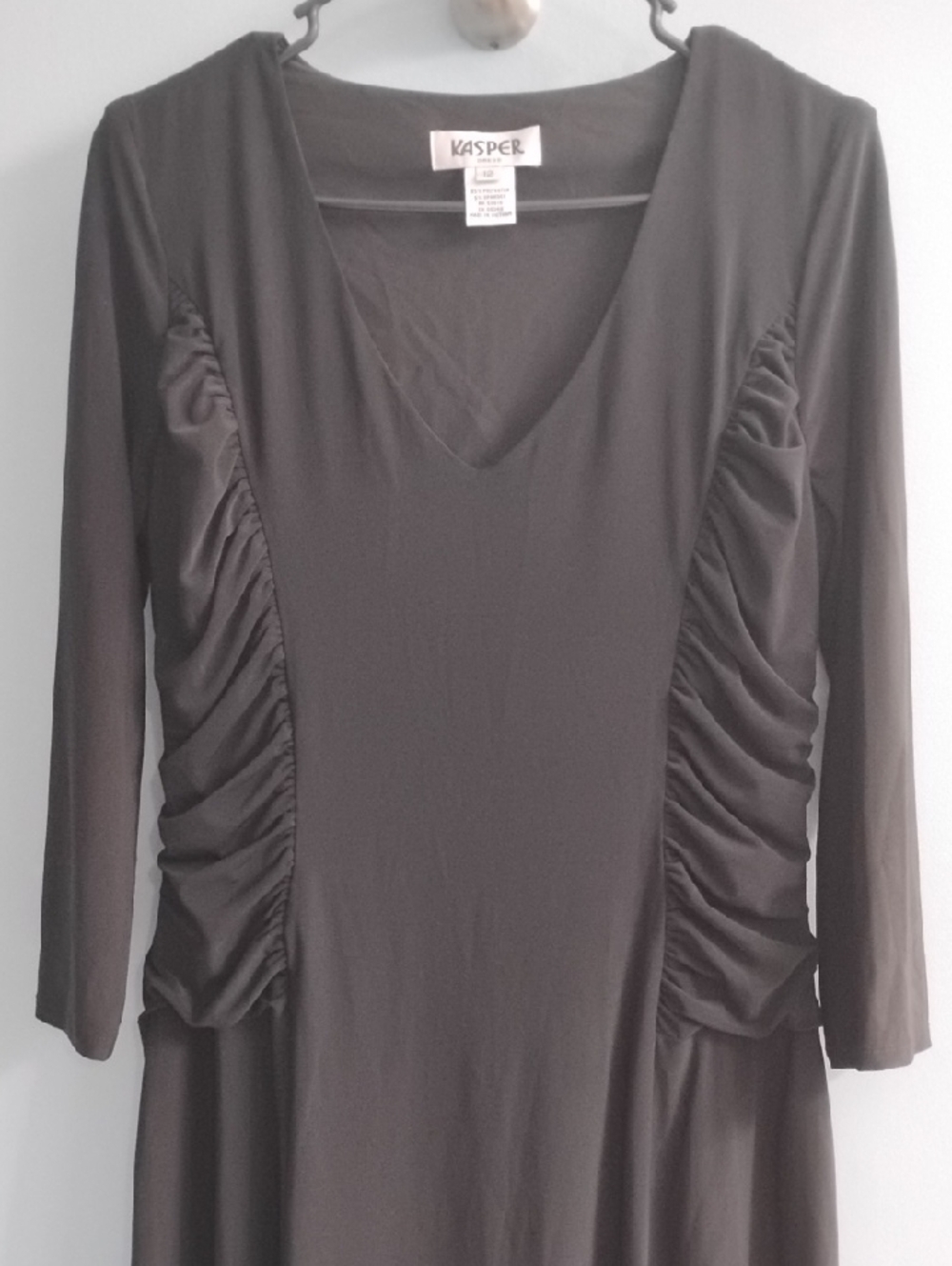 Kasper Black V-Neck Ruched Sides Dress Size 12